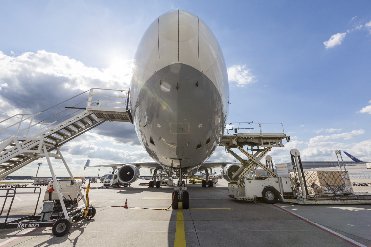 Avión para transporte de mascarillas.
