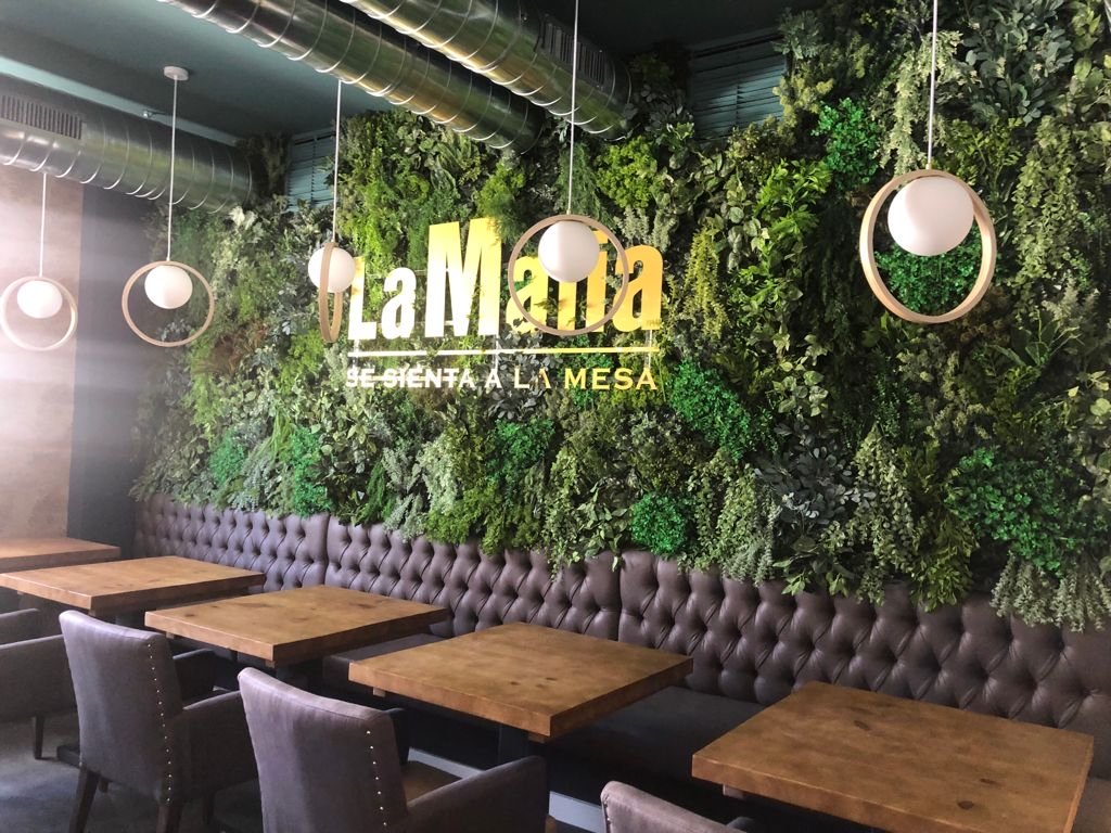 Interior del restaurante La Mafia en Córdoba.