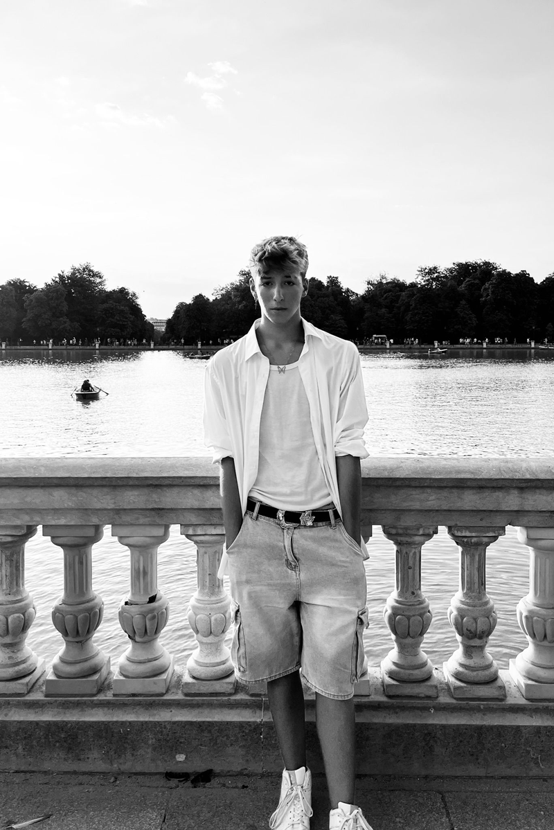 Amador Elena, poetry prize winner.