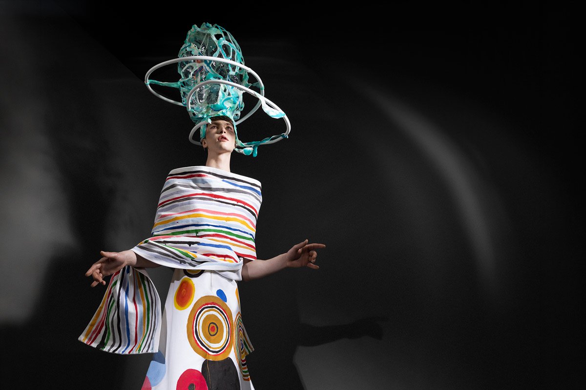Dress by Abraham Lacalle.