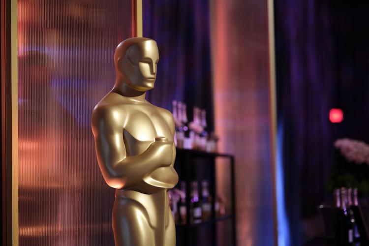 La figura del Oscar, crédito Daniel Deitch.