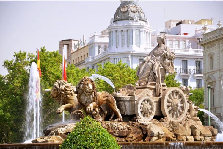 Fuente de la plaza de La Cibeles en Madrid.